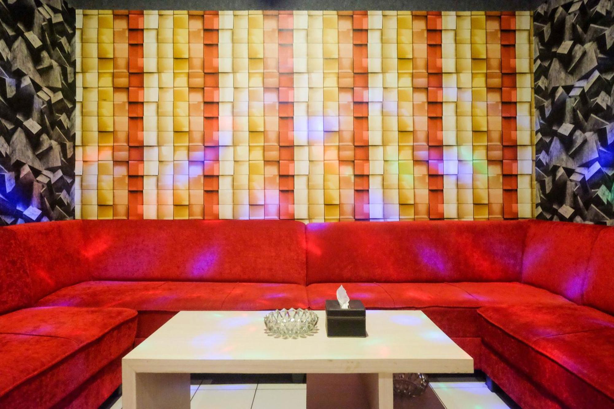 Urbanview Hotel Dedy Jaya Brebes מראה חיצוני תמונה