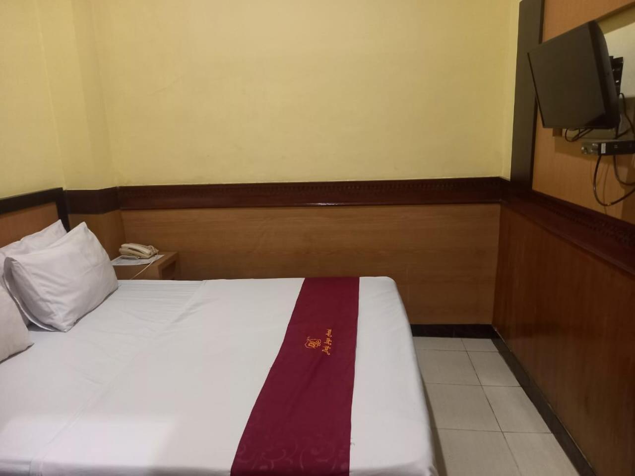 Urbanview Hotel Dedy Jaya Brebes מראה חיצוני תמונה